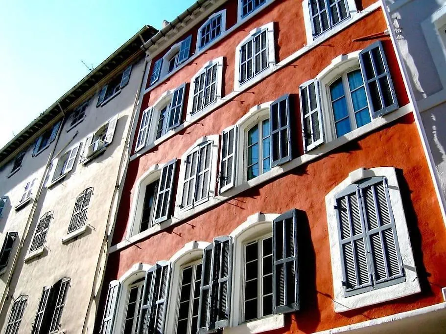 50Sqm In Old Port 2 Bedrooms Apartment 6 Max Marseille France